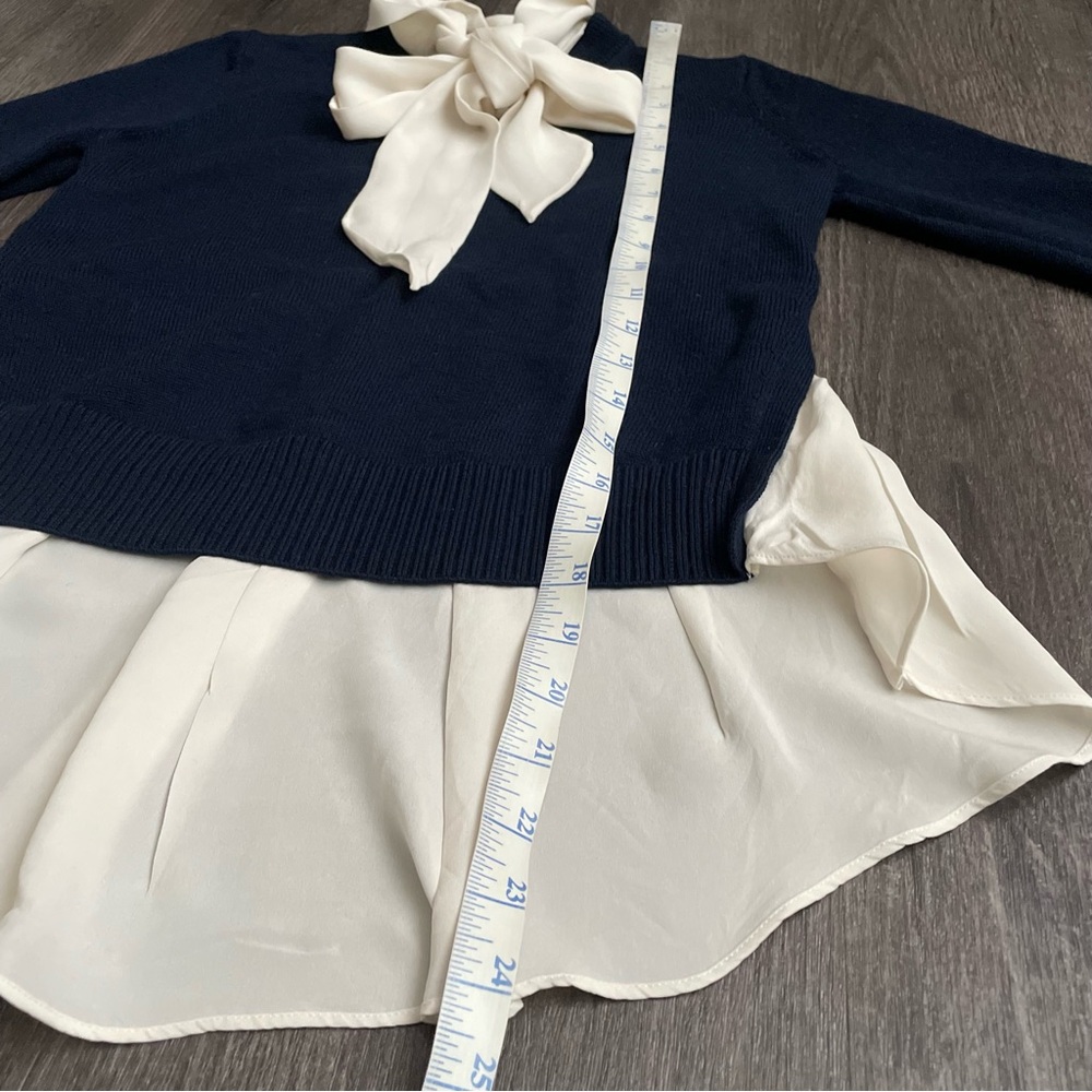 Veronica Beard Navy Top Merino wool Sweater with silk Cream Bow. - Picture 5 of 12